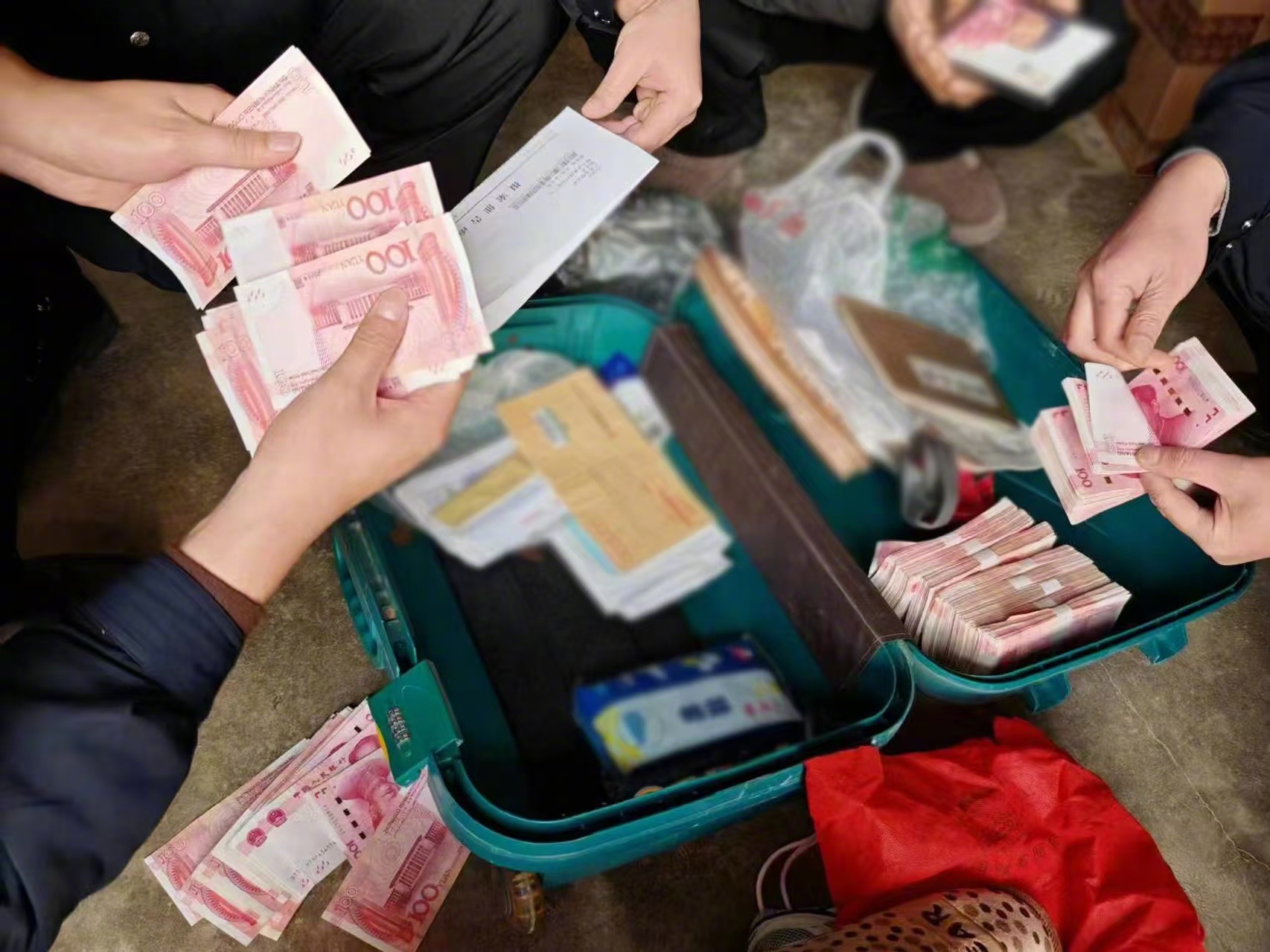 最新带现金几十万能过安检方法分析(最方便真实的衢州携带现金过安检有具体规定吗方法)